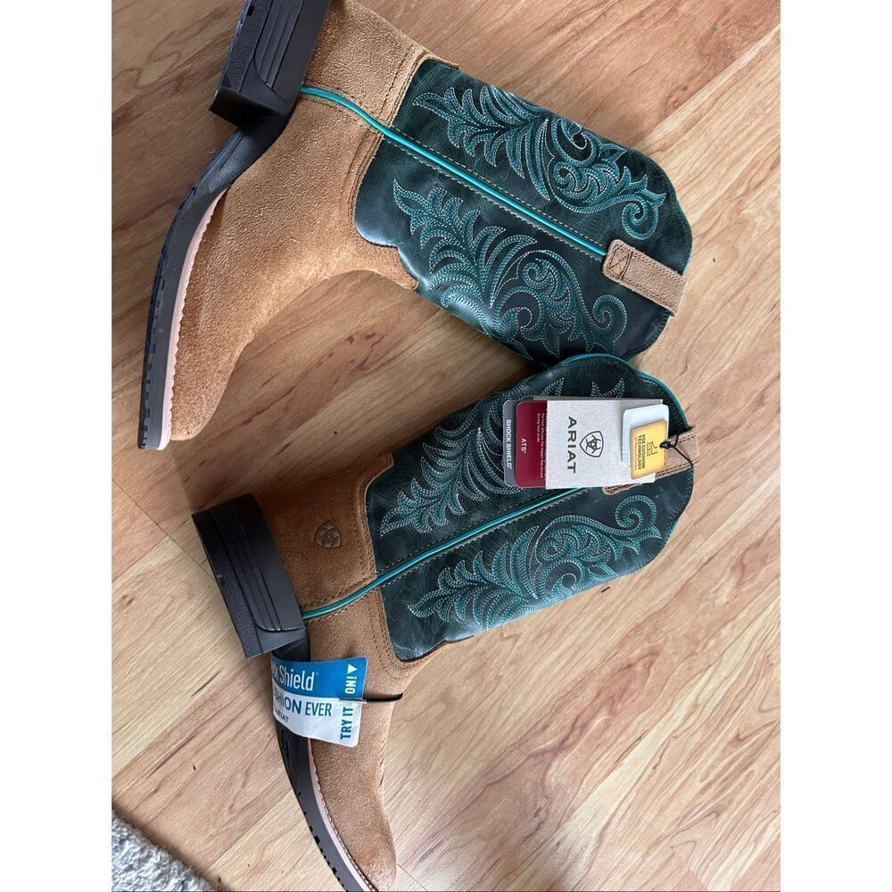 Ariat Women's Hybrid Ranch Time Square Toe Western Boot 6.5B